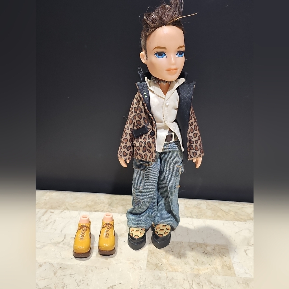 Bratz Boyz Boy Eitan Formal Funk Doll 2003 Collectible Figure Toy  W Accessories